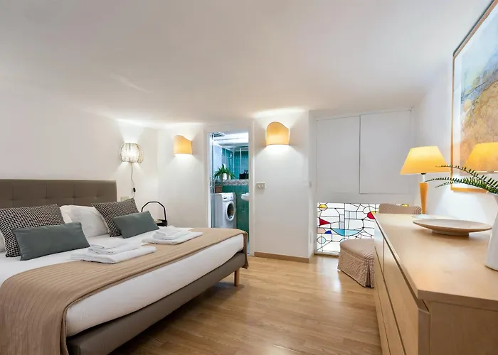 Apartment As Feel - Designer Two-level In The Heart Of Trastevere *